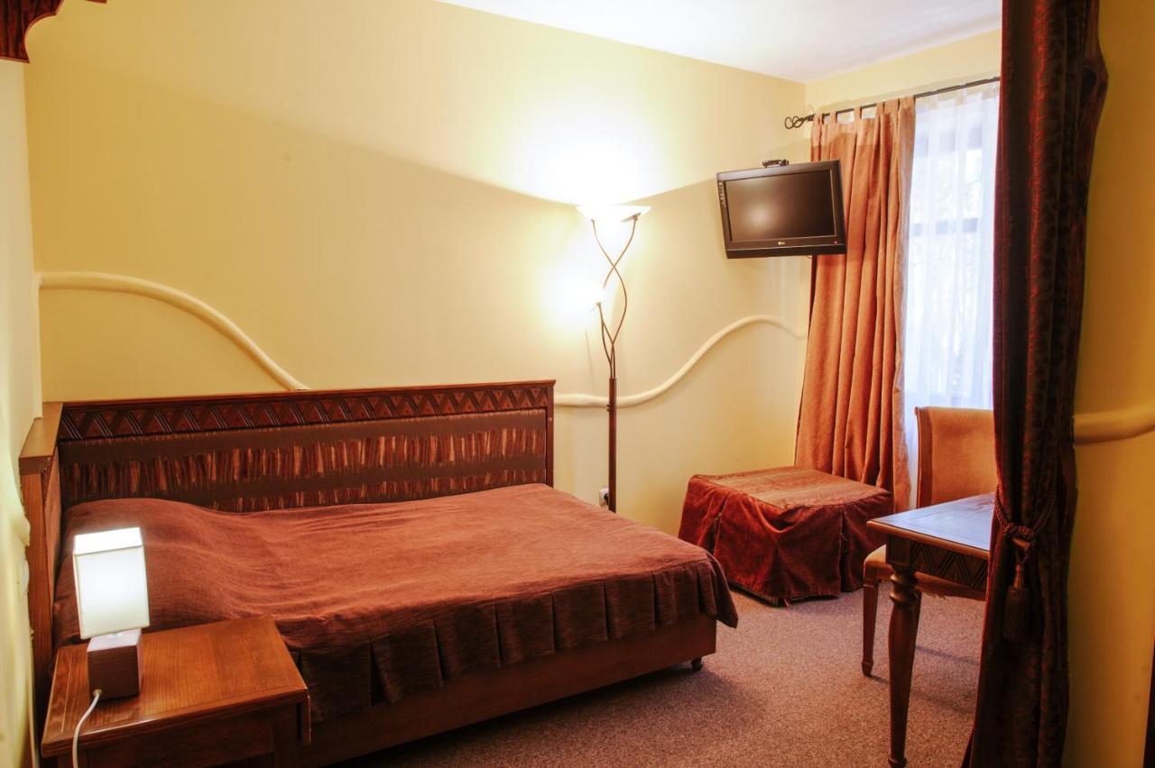 Hotel Трипільське Сонце Podgortsy  Exterior foto