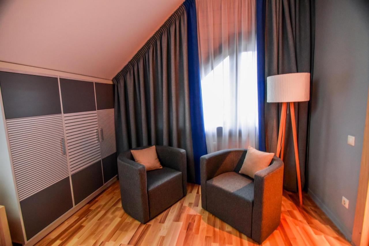 Hotel Трипільське Сонце Podgortsy  Exterior foto